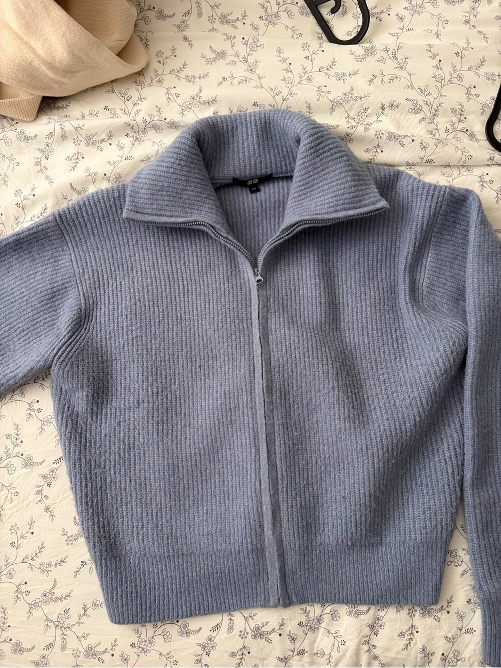Uniqlo Light Blue Ribbed Zip-Up Sweater Jacket
